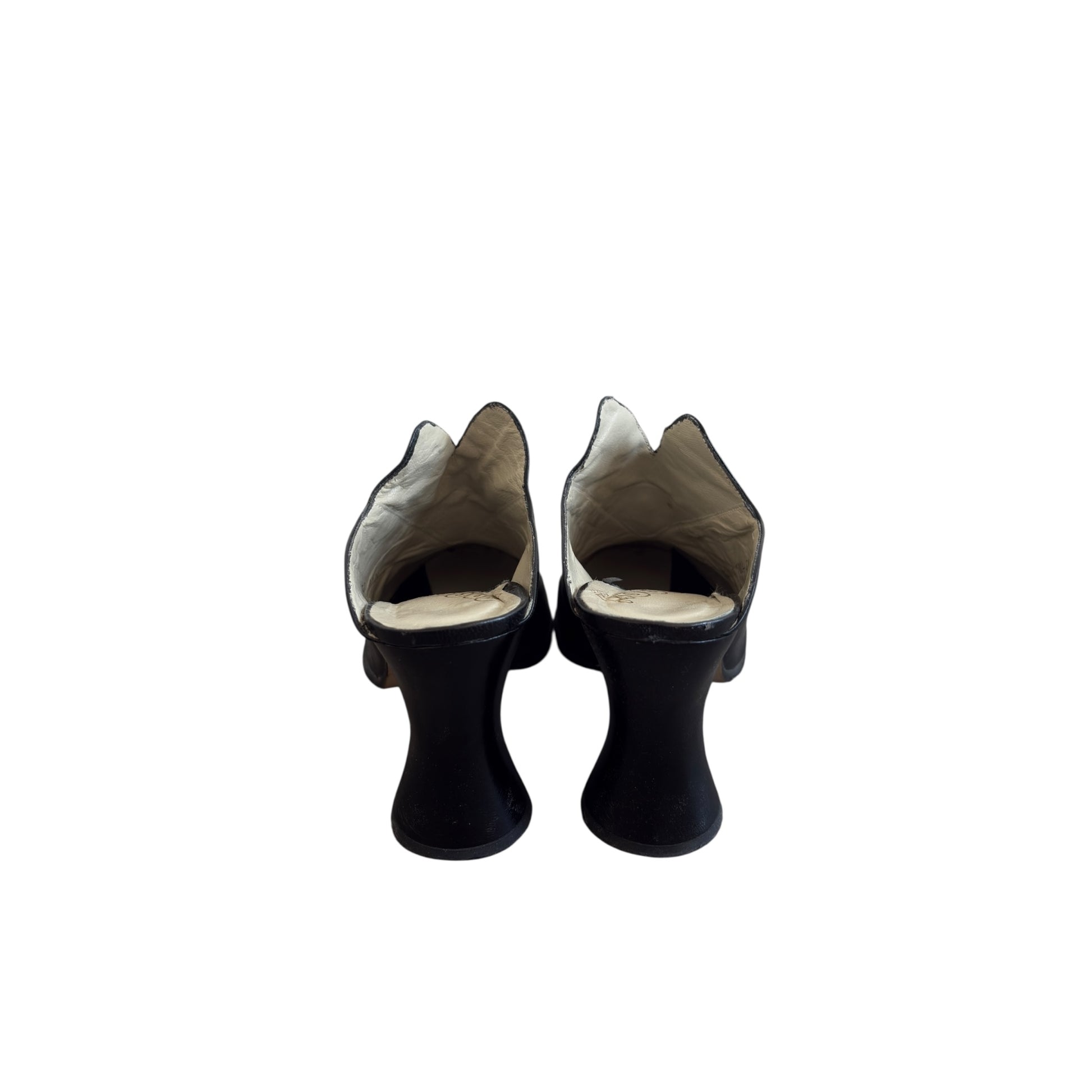 Angari Vintage leather Mule pump